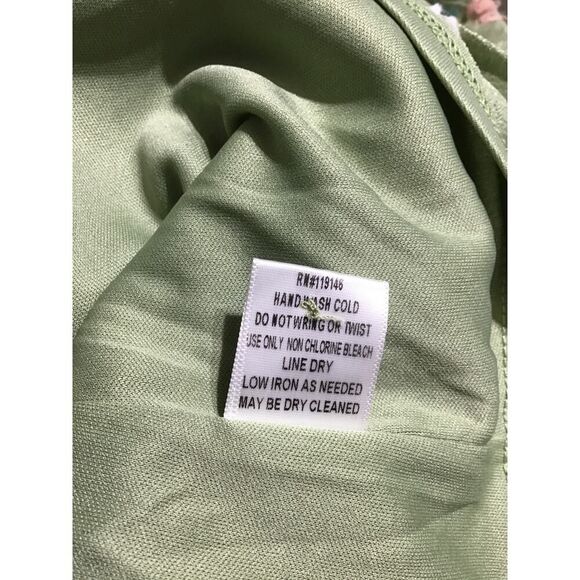 GJO Swiss Dot 3/4 Sleeve Women's Top | Med Green Relaxed Fit - Picture 9 of 9